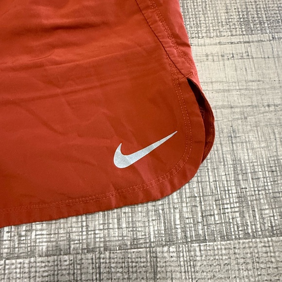 Nike Dri-Fit Burnt Orange Athletic Shorts Size Medium - Picture 2 of 10